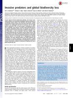 Invasive predators and global biodiversity loss